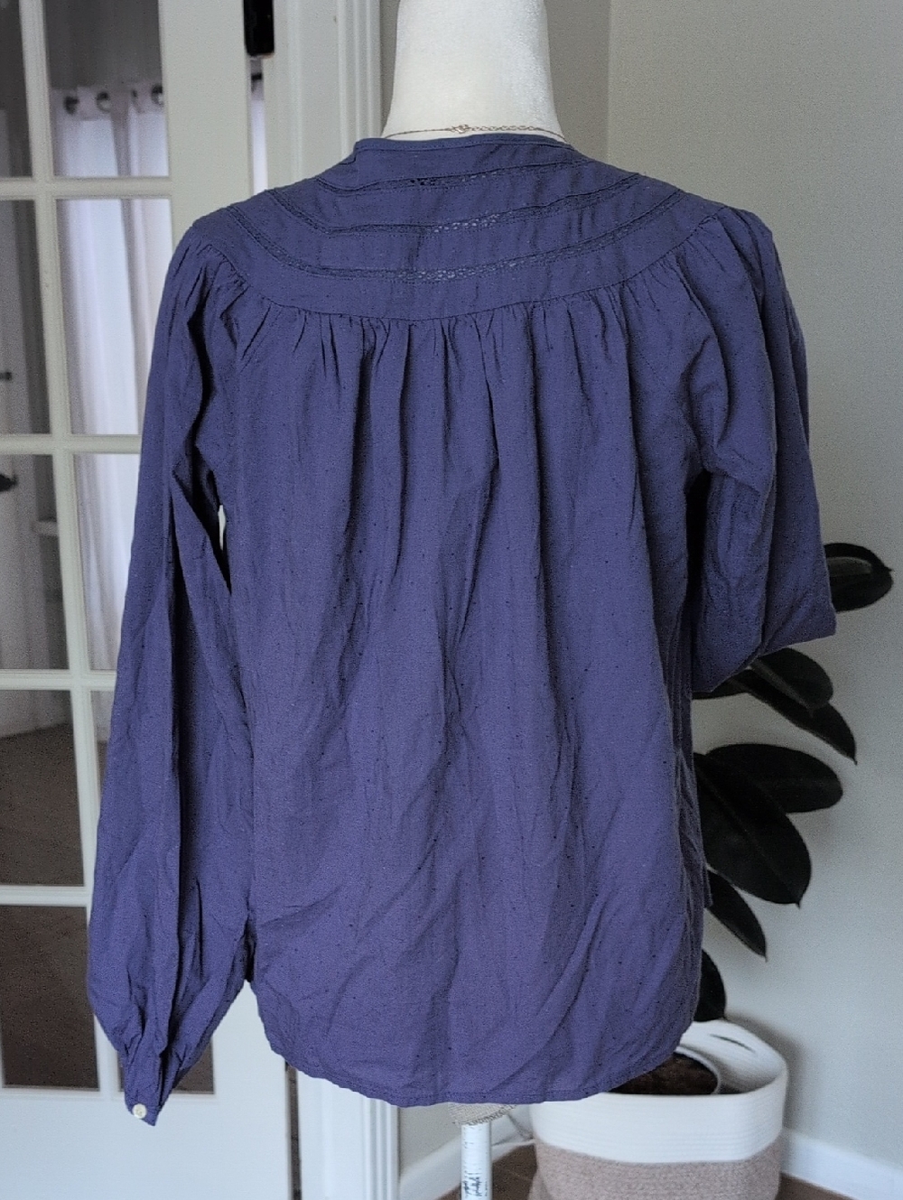 NWT Universal Thread Blue Crochet-Trim Peasant Blouse - Picture 8 of 9